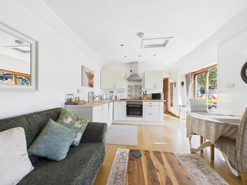 Willow cottage lounge/kitchen