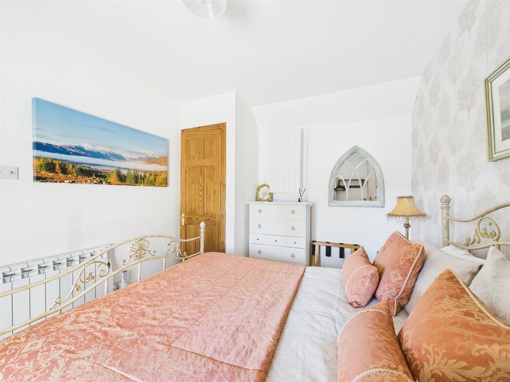 Willow cottage bedroom