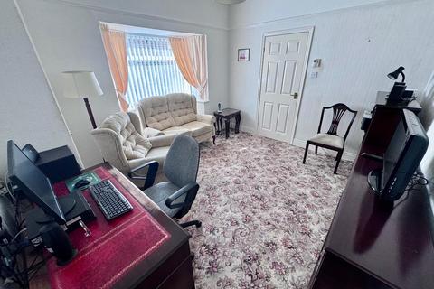 2 bedroom semi-detached bungalow for sale, Holbeck Avenue, Middlesbrough