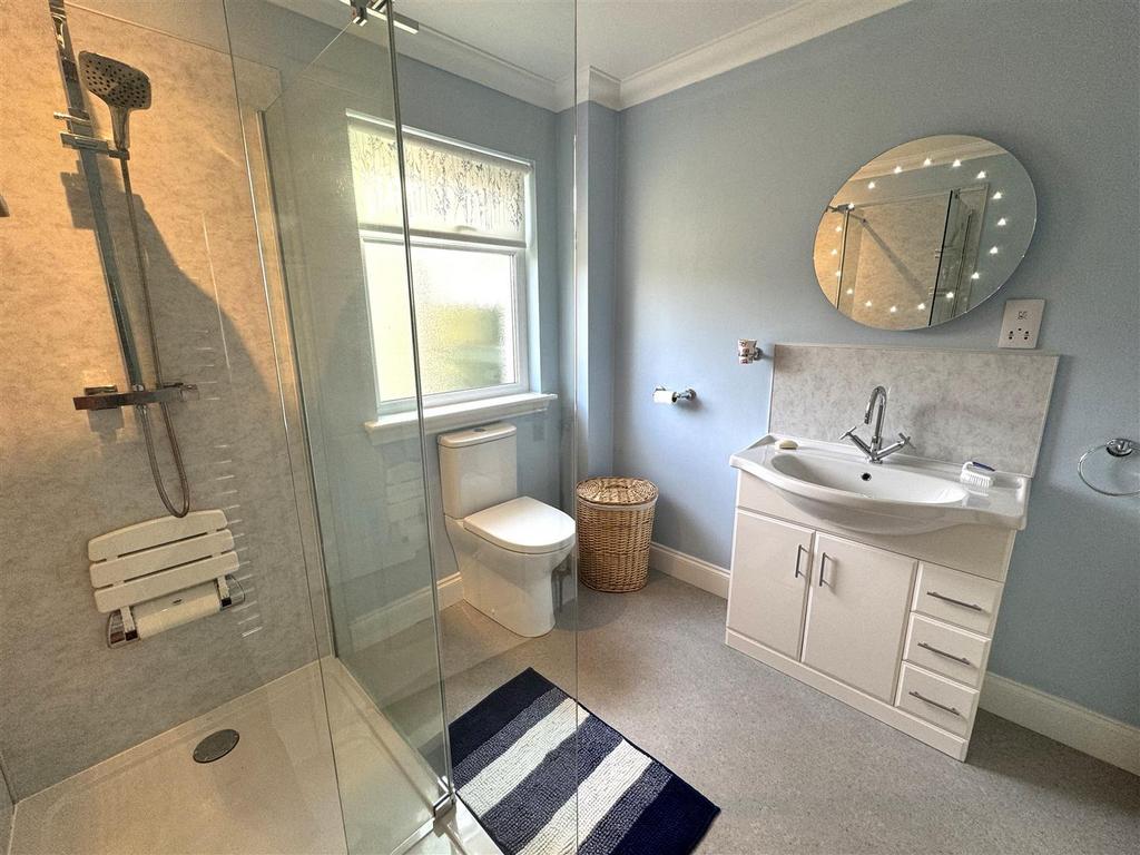 Ensuite use.jpg