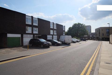 undefined, Audax, Lower Strand, London NW9