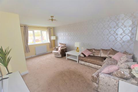 3 bedroom end of terrace house for sale, Lumley Fields, Skegness PE25
