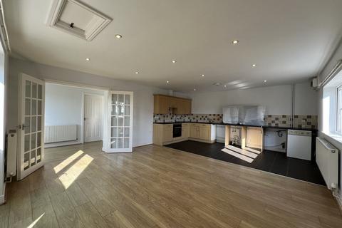 undefined, Tal Ponciau, Dwyran, Anglesey, LL61