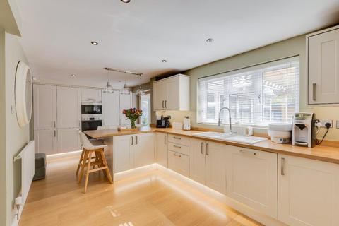 89 Brookfield Avenue, Barry, CF63 1EP