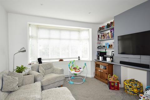 9, Rectory Court Goldings Hill, Loughton, IG10 1LN
