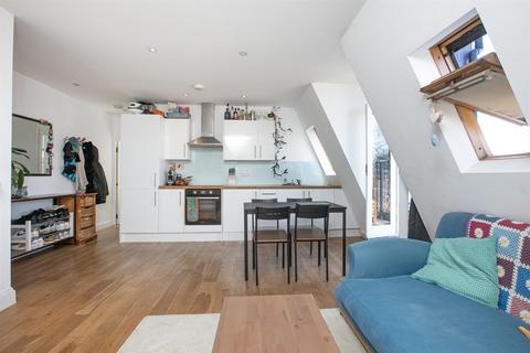 1 bedroom flat for sale, Knatchbull Road, Camberwell, SE5
