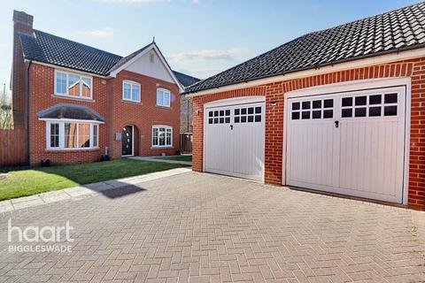 4 bedroom detached house for sale, Sage Close, Biggleswade