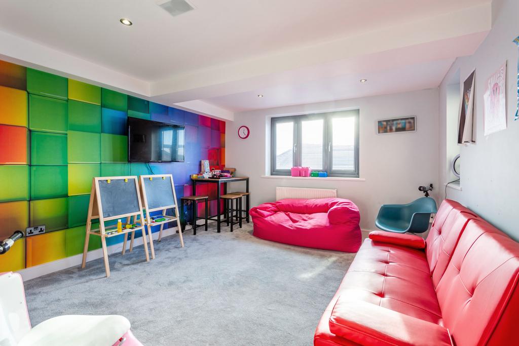 Bedroom 3/playroom