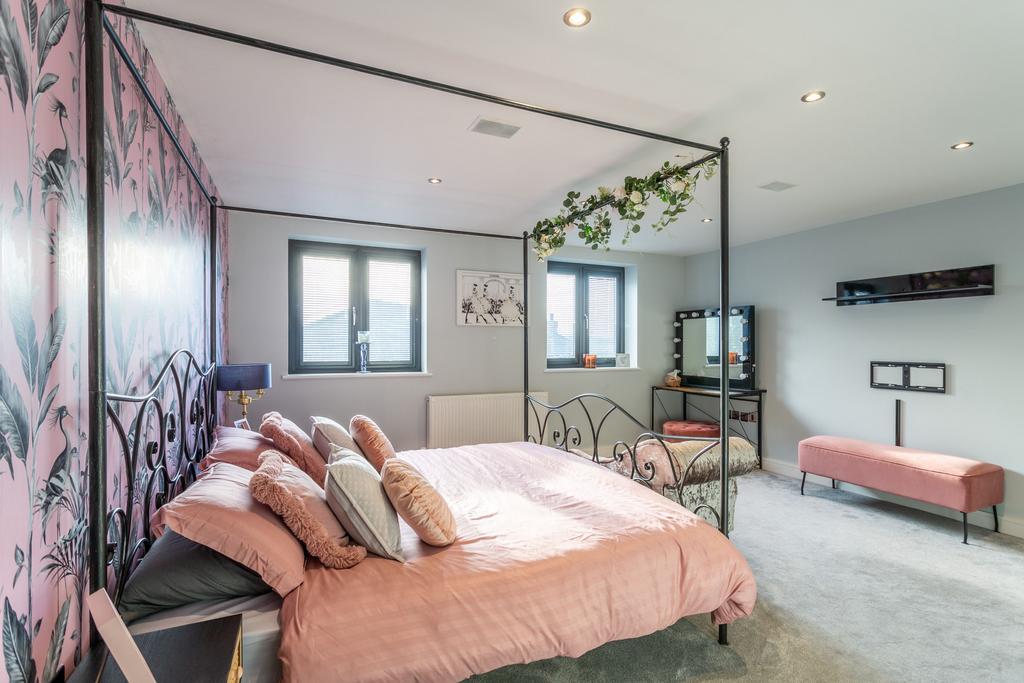 Guest bedroom c