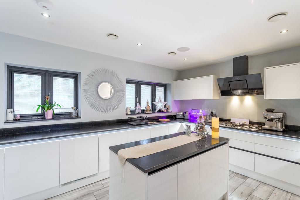 Kitchen b