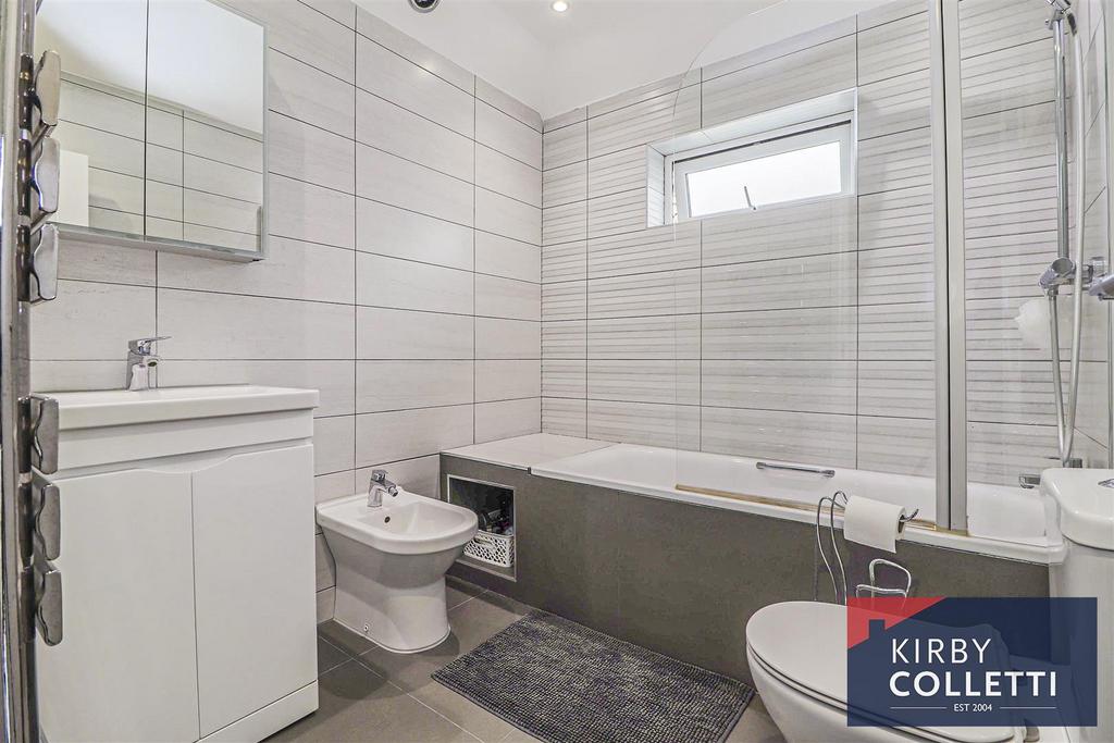 Bathroom/w.c.