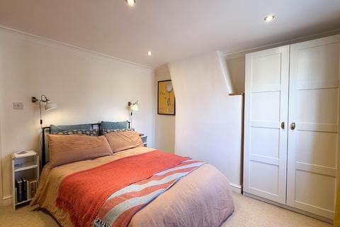 16 Bar Lane, Stapleford, Cambridge, CB22 5BJ