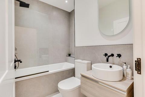 2 bedroom apartment for sale, The Old Rectory, Old Port Road, CF5 6AN