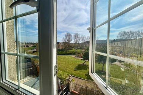 3 Georges Drive, Grange Park, Northampton, NN4 5DU
