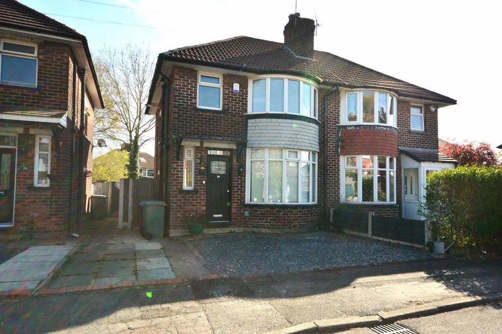 26 Conway Ave, Whitefield M45 7 AZ