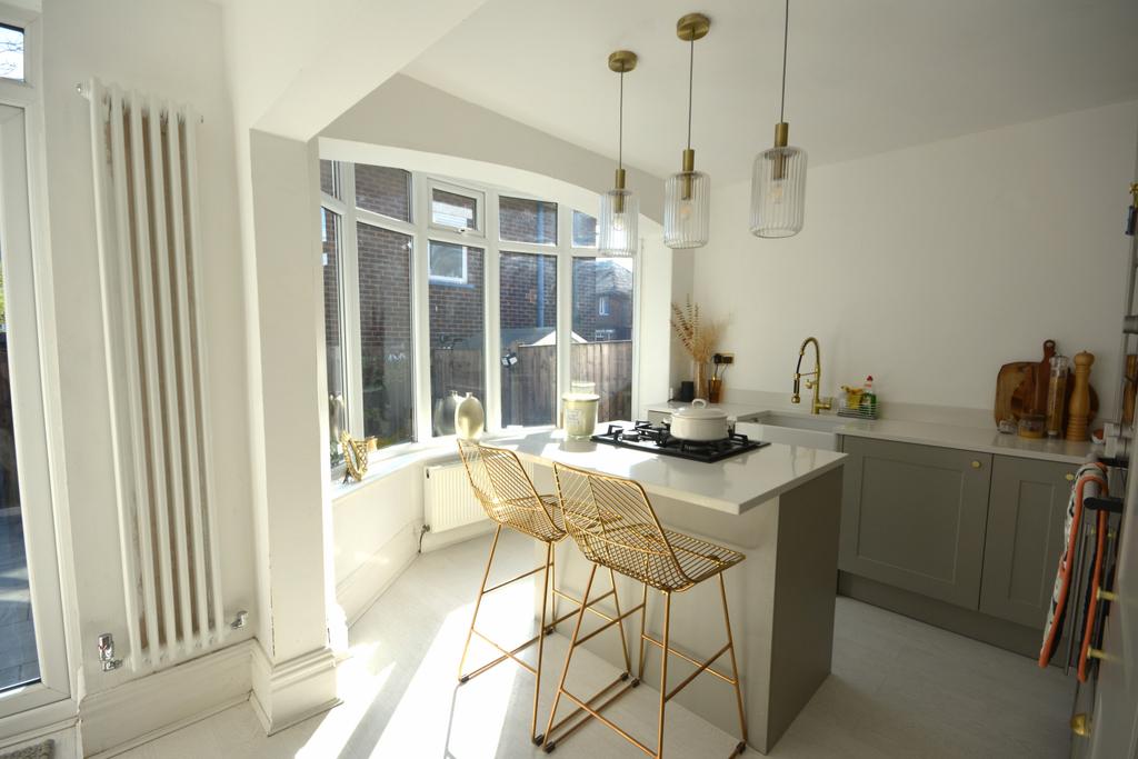 Dining area/kitchen