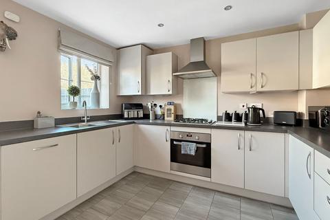 11 Gregory Close, Doseley, Telford, TF4 3FH