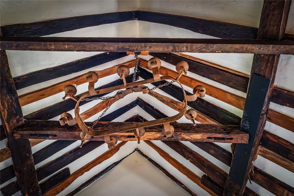 Ceiling Detail