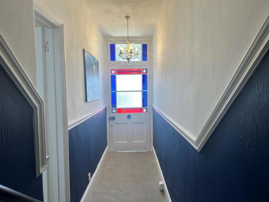 Hallway.jpg