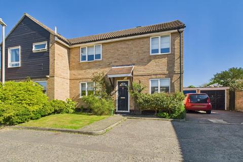 13 Hunt Road, Earls Colne, Colchester, CO6 2NX