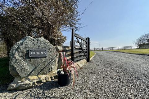3 bedroom character property for sale, Tremoelgoch Bach, Llanfachraeth, LL65