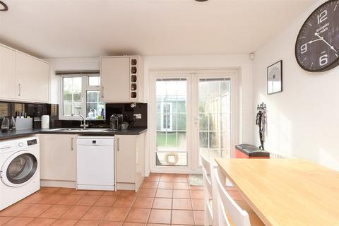 3 bedroom end of terrace house for sale, Fairstone Court, Horley RH6