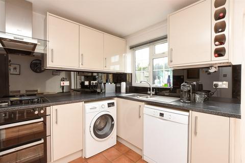 3 bedroom end of terrace house for sale, Fairstone Court, Horley RH6
