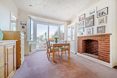 39 Linkside, London, N12 7LE