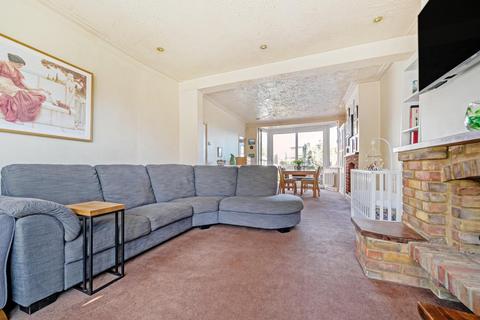 39 Linkside, London, N12 7LE