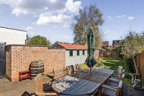39 Linkside, London, N12 7LE