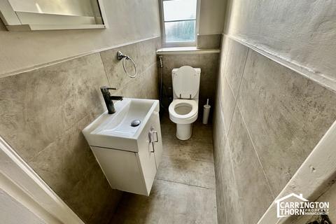 3 bedroom flat for sale, Brook Lodge, North Circular Road, London