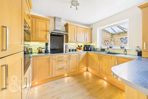 44 Millers Drive, Dickleburgh, Diss, IP21 4PX
