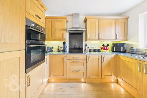 44 Millers Drive, Dickleburgh, Diss, IP21 4PX