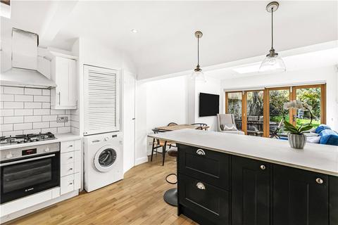undefined, Kings Avenue, London, SW4