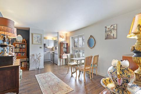 2 bedroom apartment for sale, Palmerston Road, Buckhurst Hill, IG9