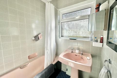 79 Dulsie Road, Talbot Woods, Bournemouth, BH3 7DZ