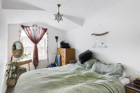 2 bedroom flat for sale, Castle Road, Southsea PO5