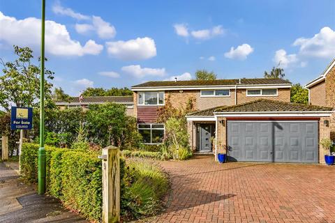 4 bedroom detached house for sale, Hazel Grove, Arundel