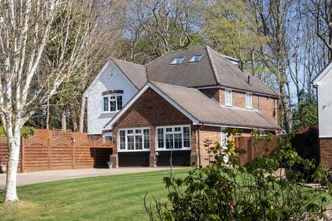 4 bedroom detached house for sale, Haywood Park, Chorleywood, WD3