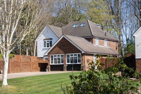 4 bedroom detached house for sale, Haywood Park, Chorleywood, WD3