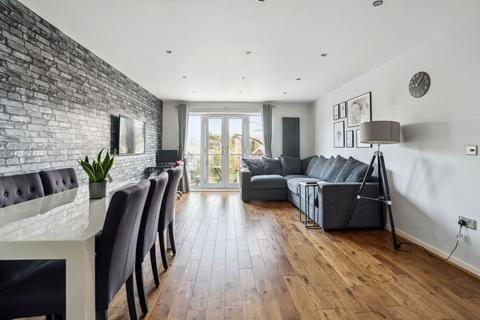 1 bedroom apartment for sale, Gray Court, Pinner, HA5