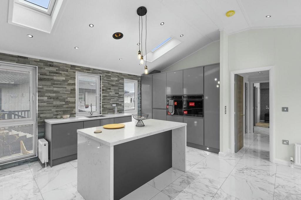 6 Lakeside Walk   Kitchen
