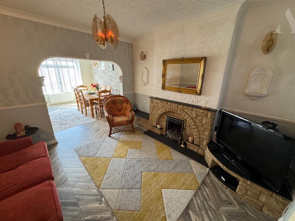 47 Foley Road lounge