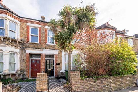 58 Swallowfield Road, London, SE7 7NR