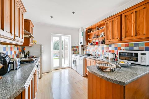 58 Swallowfield Road, London, SE7 7NR