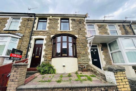 2 bedroom terraced house for sale, Grosvenor Road, Abertillery. NP131PA