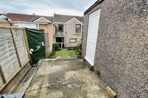 2 bedroom terraced house for sale, Grosvenor Road, Abertillery. NP131PA