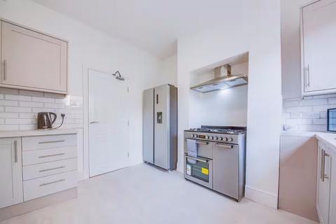 6 bedroom property to rent, Brunswick Street, Sheffield S10