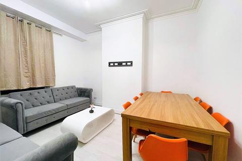 6 bedroom property to rent, Brunswick Street, Sheffield S10