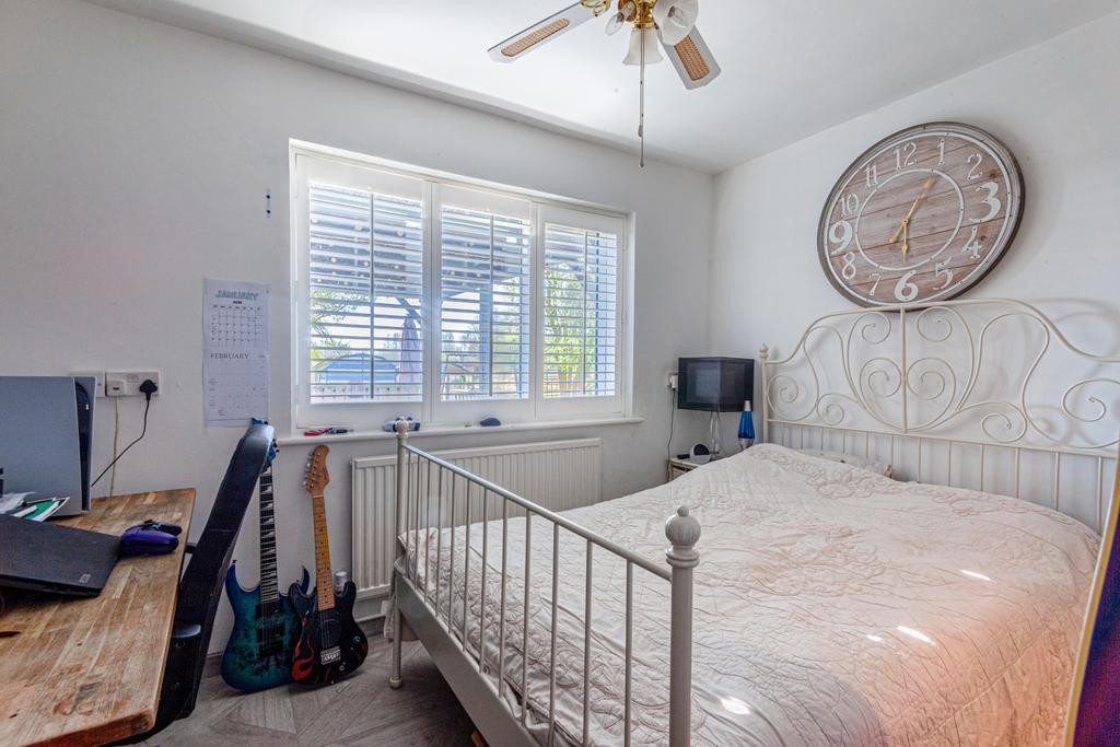 Bed 6